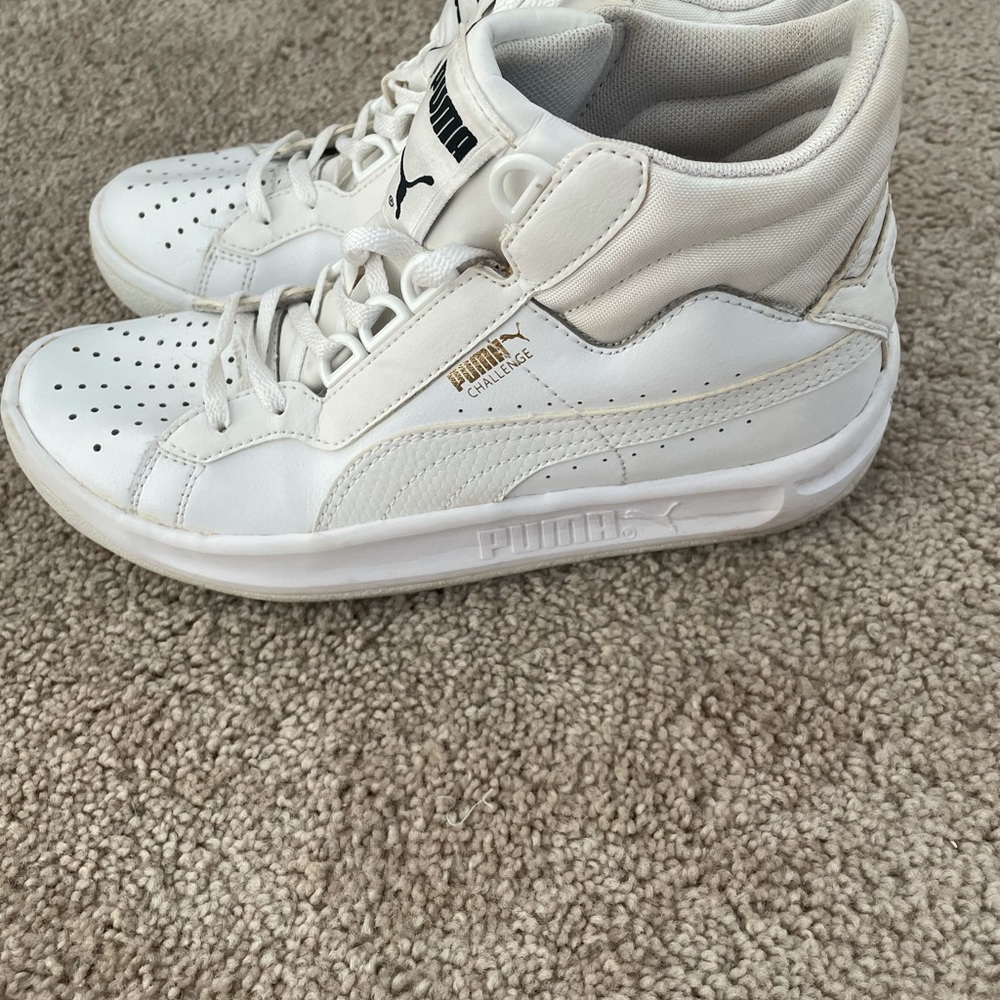 Size 4 1/2 all whit and gold puma